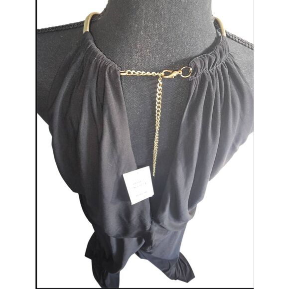 Adressing Woman Jumpsuit - Picture 3 of 5